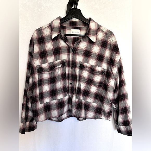 Abercrombie & Fitch Soft AF Crop Flannel Cranberry Cream Black Medium - Picture 1 of 3